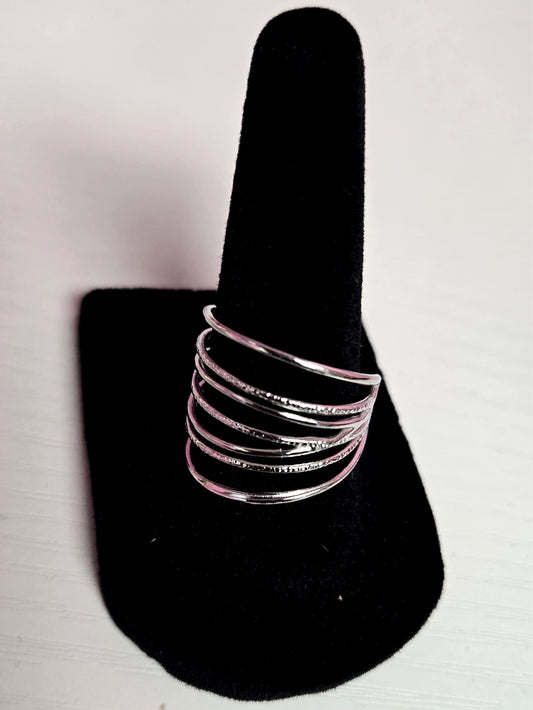 Silvie Wired Ring