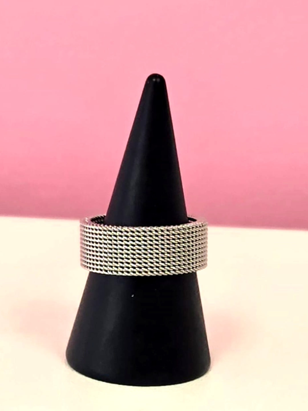 Raven Mesh Ring