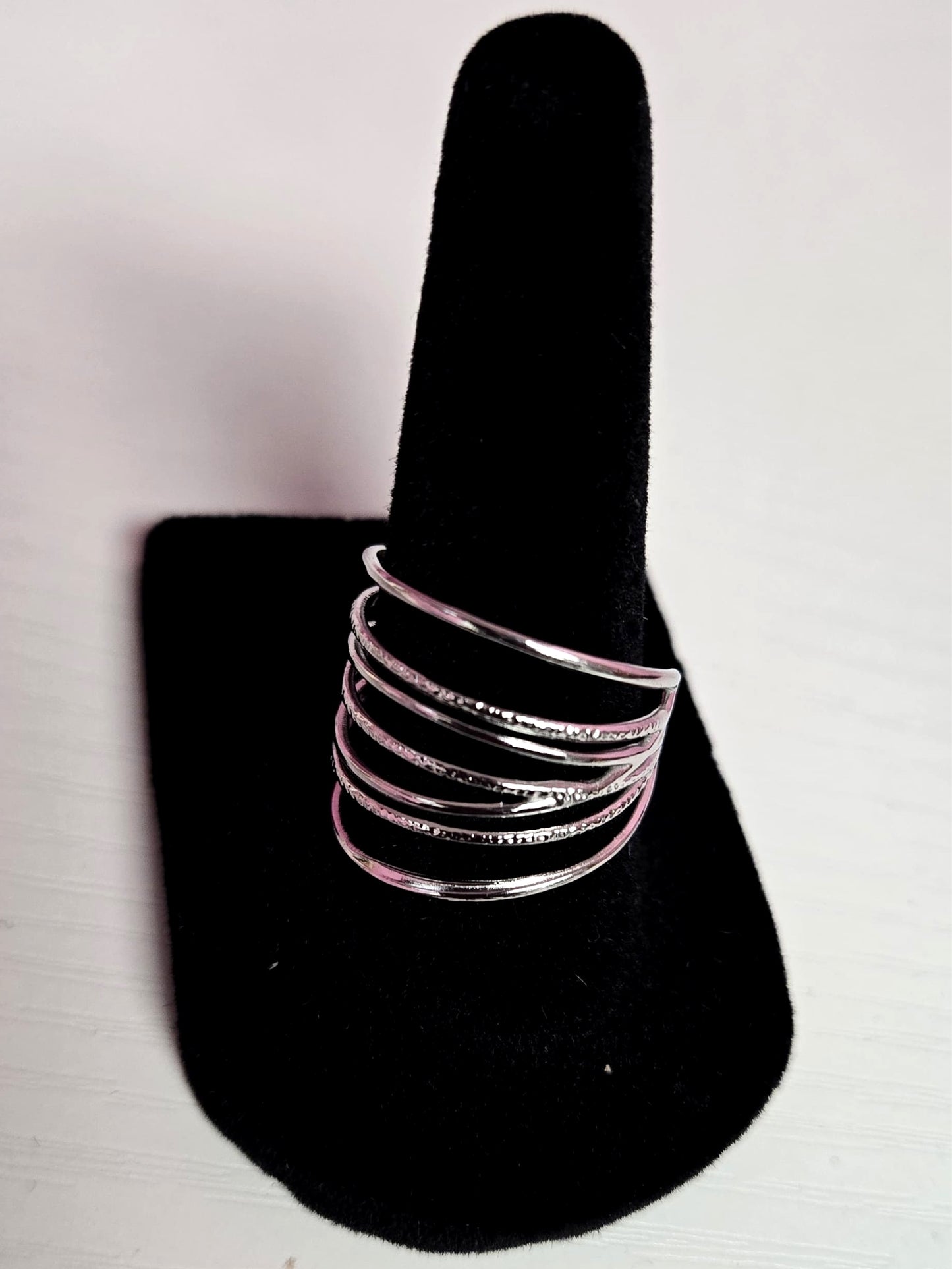 Silvie Wired Ring